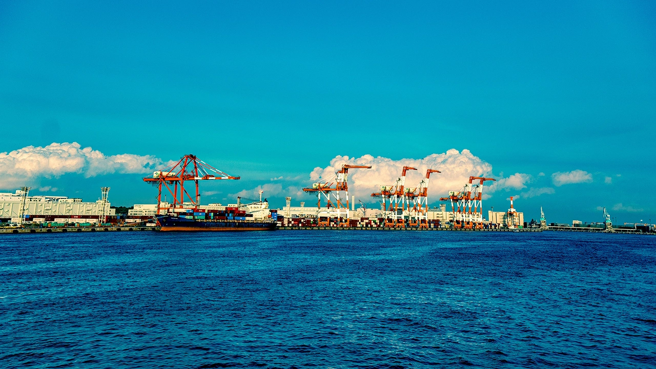 Architecting the Zero-Carbon Port: Westwell’s Vision for Green Logistics